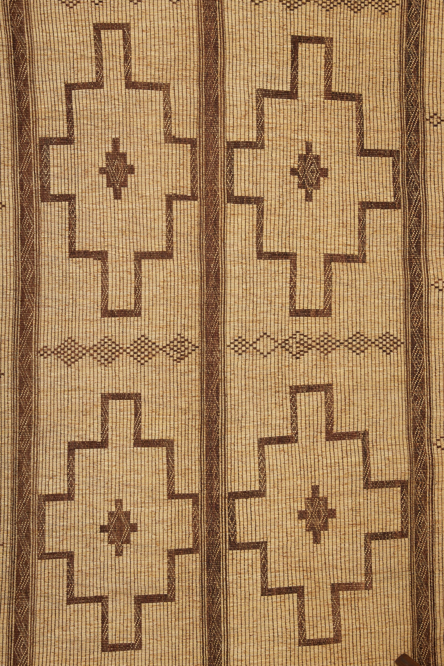 Medium Size Light Color Tuareg with Central Field of Stacked Diamonds (6' 6" x 8' 4")