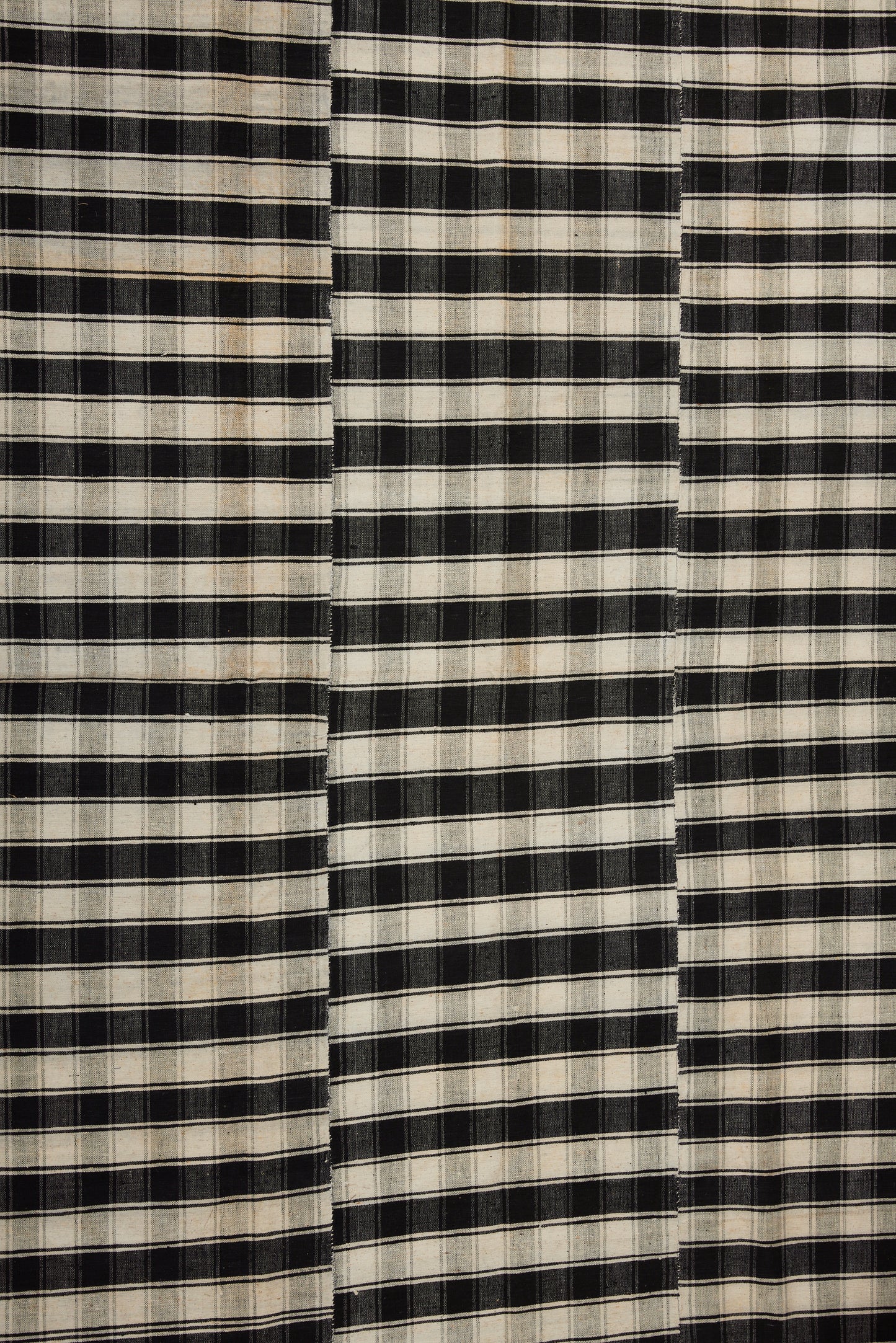 Black and Cream Anatolian Cotton Kilim (5' 3" x 7' 7")