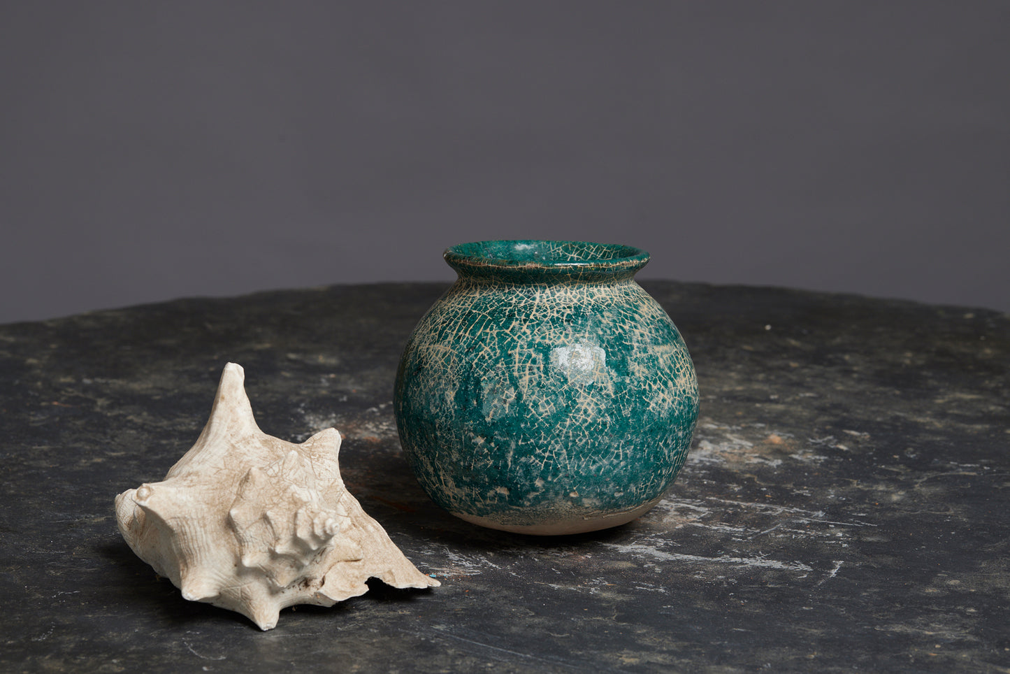 Small Pebble Shaped Pot