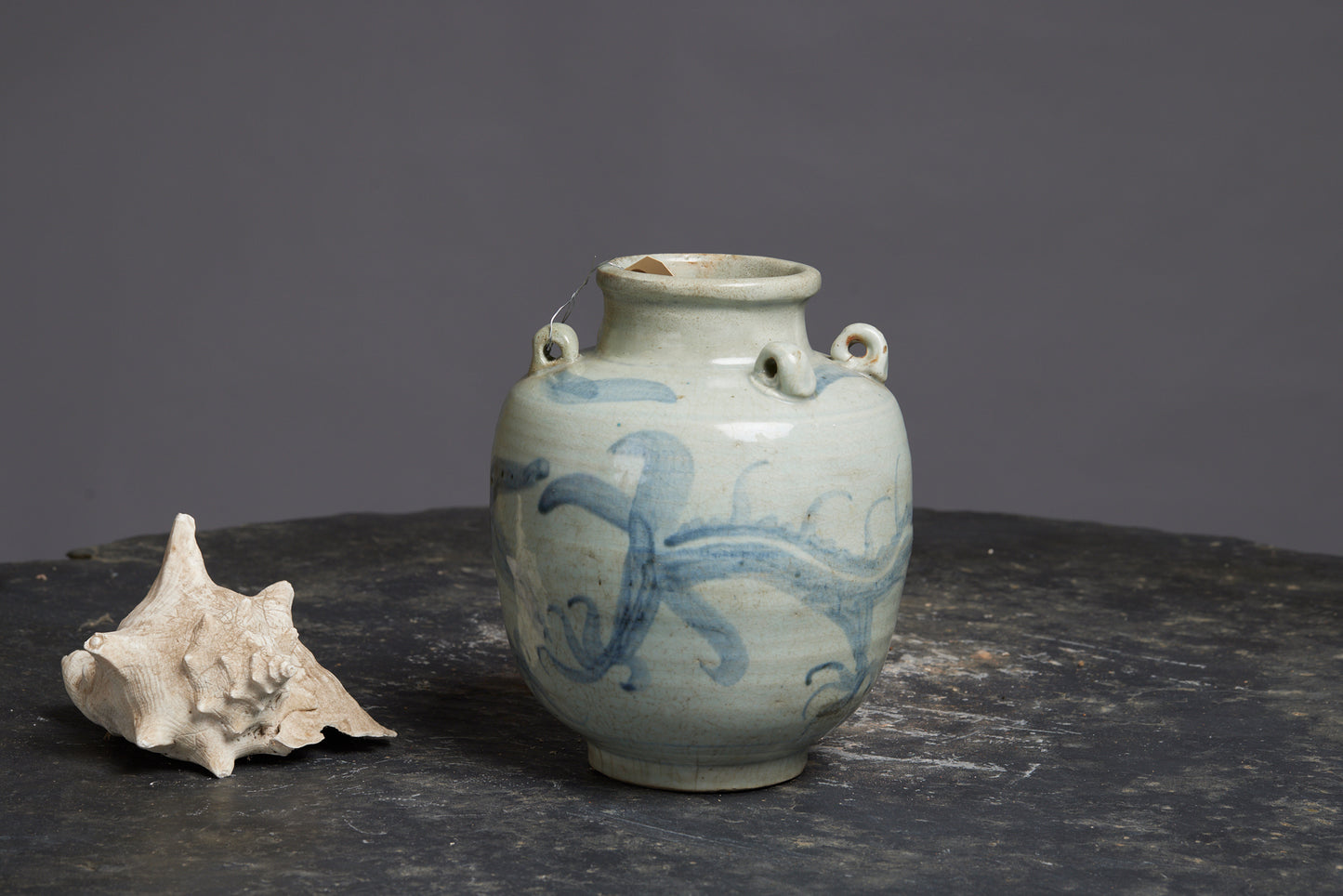 Ming Swatow Water Jar with a Beatiful Underglaze Dragon Decoration
