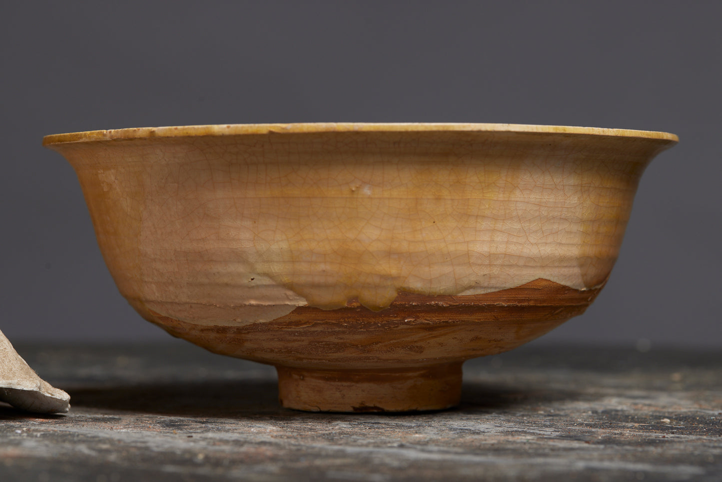 Large Yellow and Green Glaze Tang Dynasty Serving Bowl