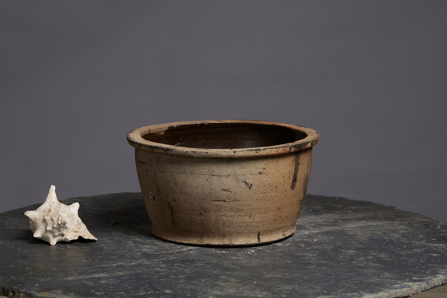 Sulewesi Deep Stone Bowl for the Production of Tofu