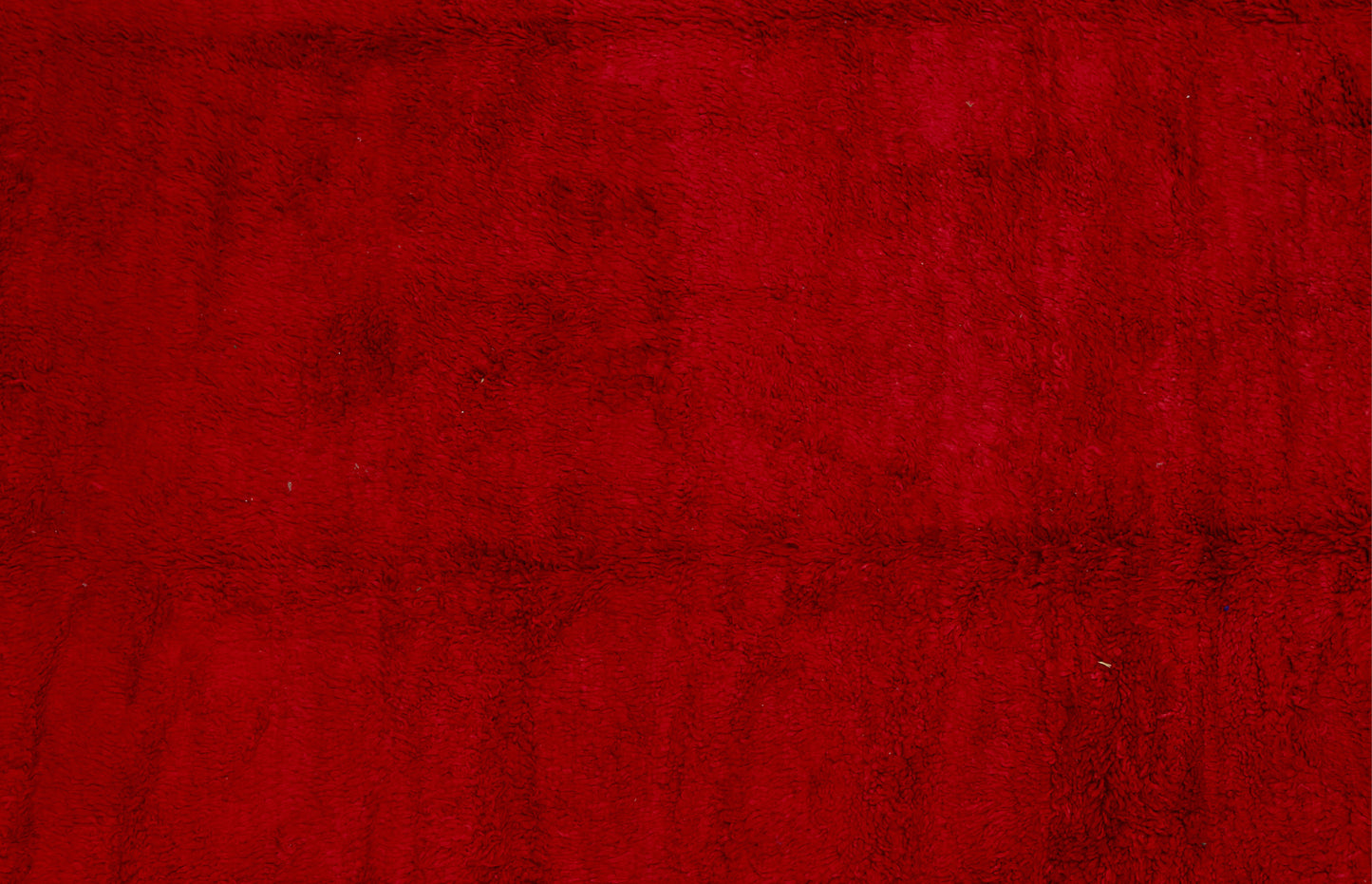 Large Red Field Chichaoua Carpet with Tasseled Corners ................... (7'3''x10'11'')