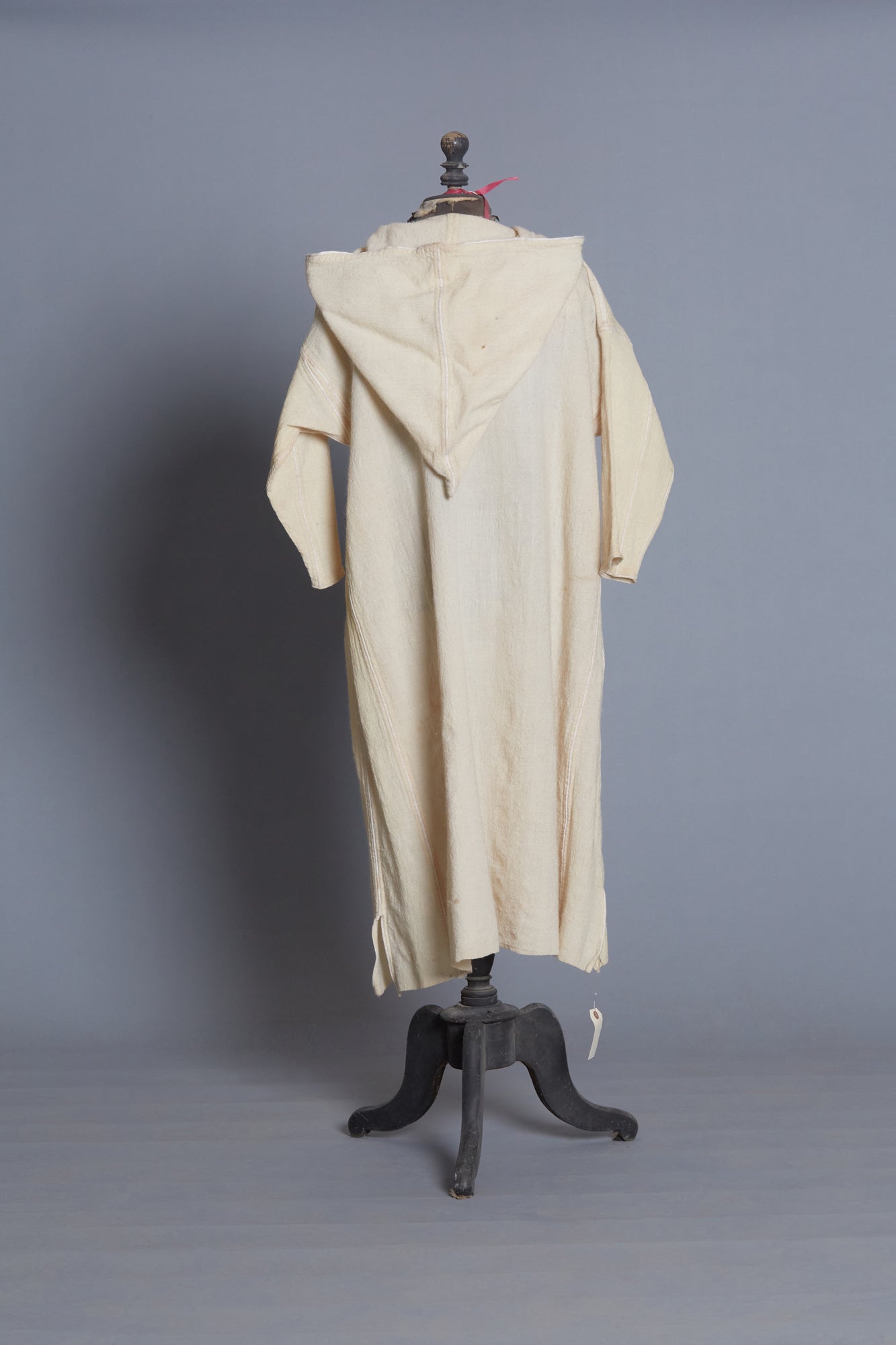 Cream Colored Jaballa