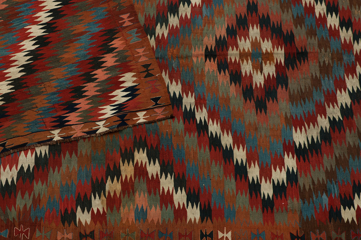 Veramin Flat Woven Carpet (5'10" x 8'10")