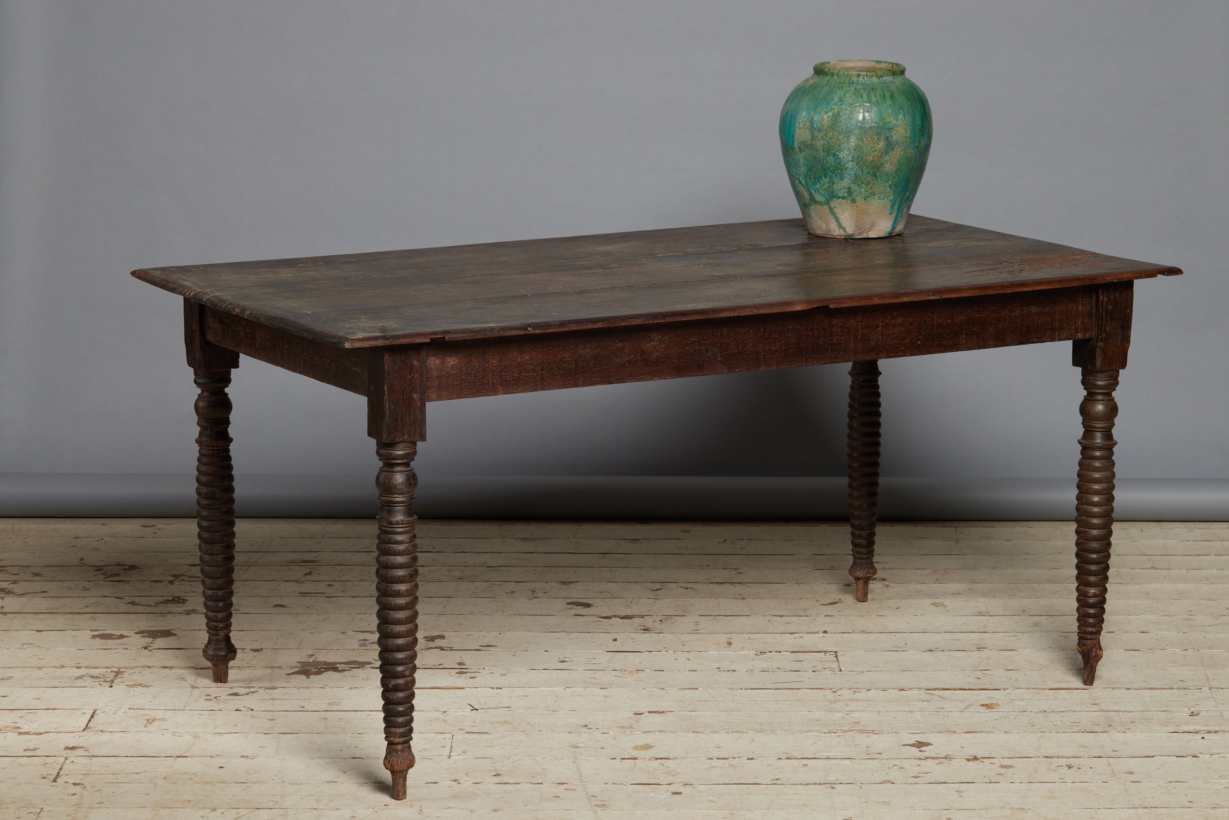 Early 20th Century Dutch Colonial Teak Dining Table with Turned Legs f ...