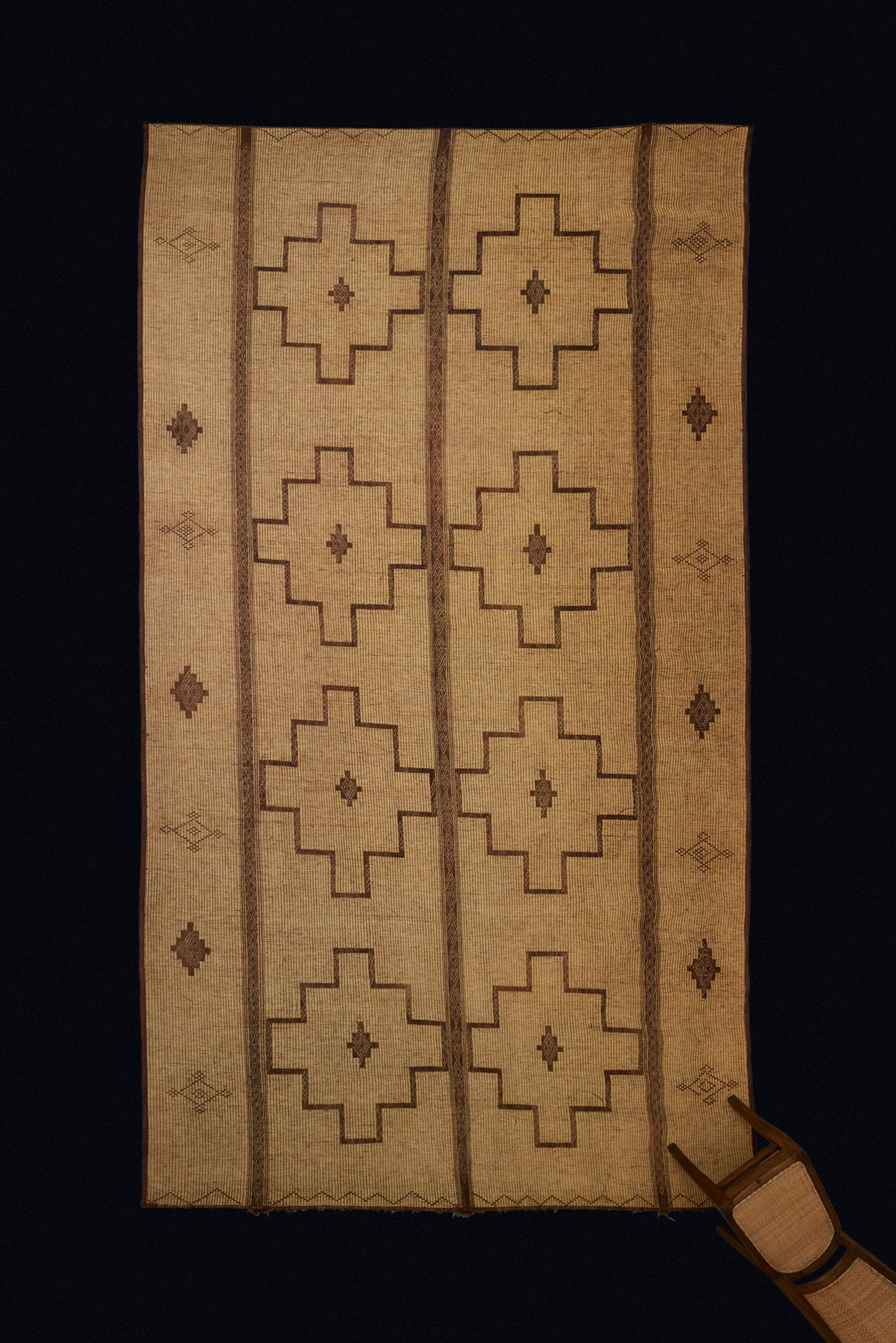 Large Tuareg with a Double Row of Stacked Diamonds Separated by Three Rows of Ornamental Bands (9' 4" x 17' 7")