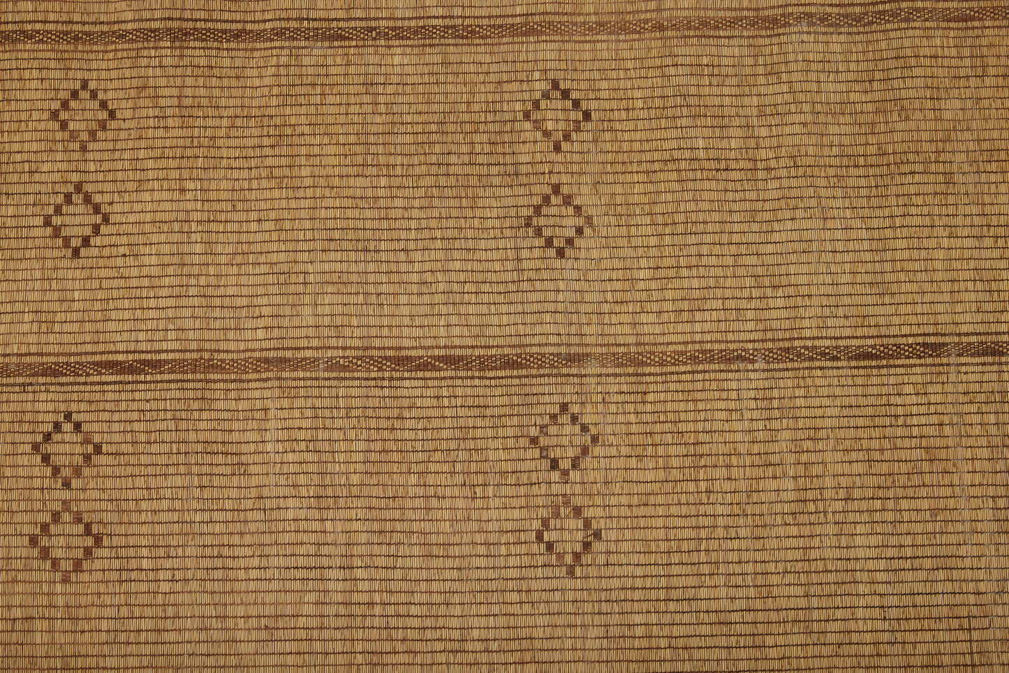Light Colored Four-Banded Tuareg with a Small Double Diamond Pattern in the Field (8' 1" x 11' 3")
