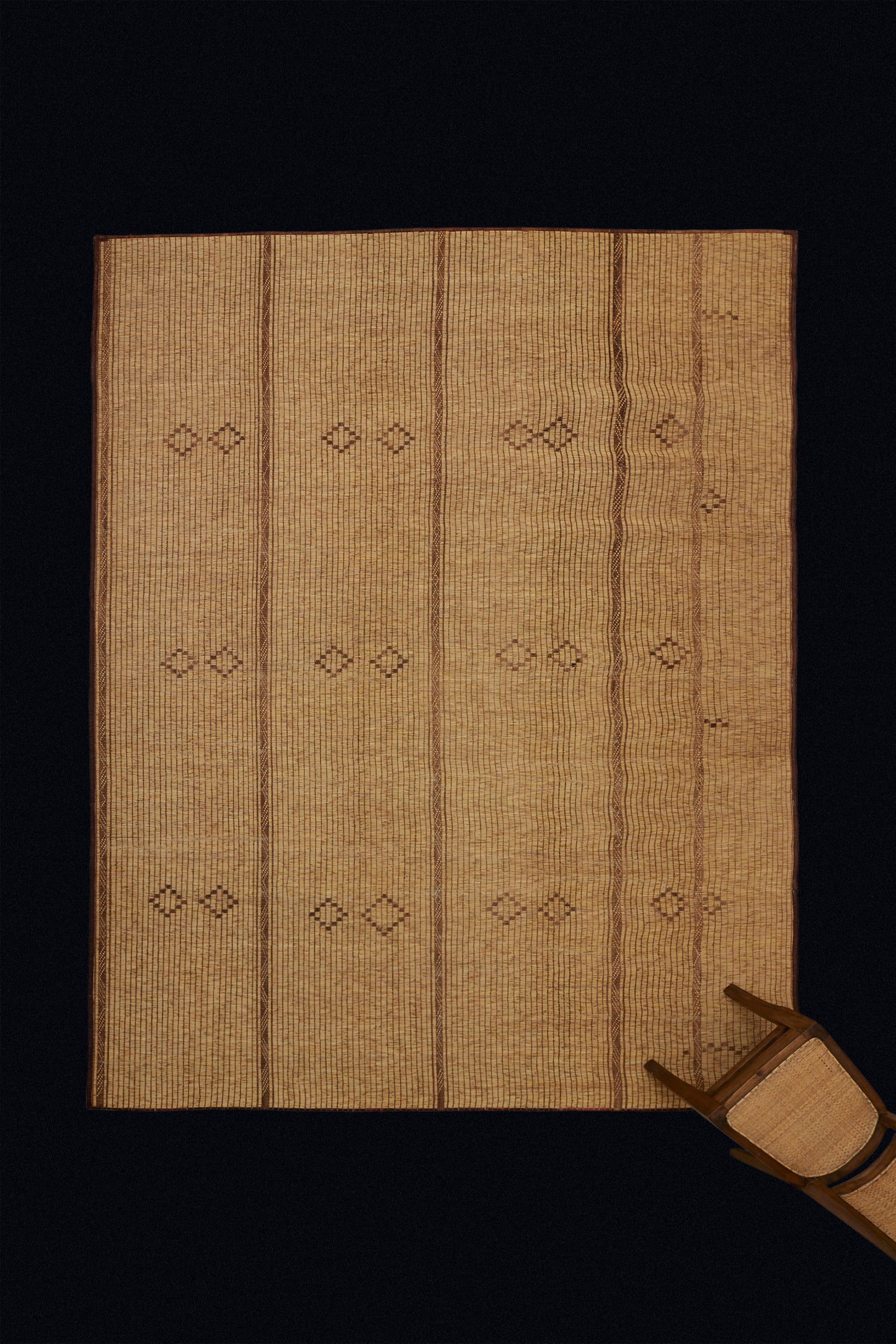 Light Colored Four-Banded Tuareg with a Small Double Diamond Pattern in the Field (8' 1" x 11' 3")