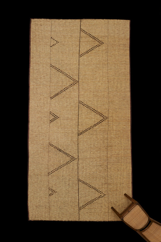 Medium Sized Light Colored Tuareg with a Flying V Pattern (7' x 14' 7")