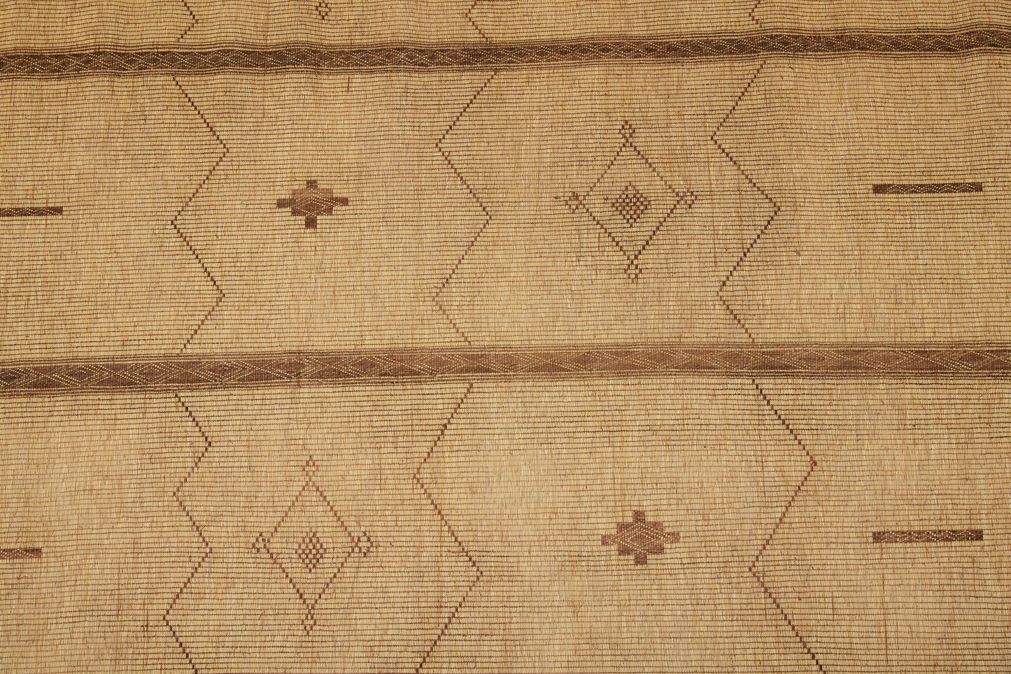 Large Medium Colored Tripled Band Tuareg with Zig Zag Dash and Bone Pattern (9' 5" x 16' 3")