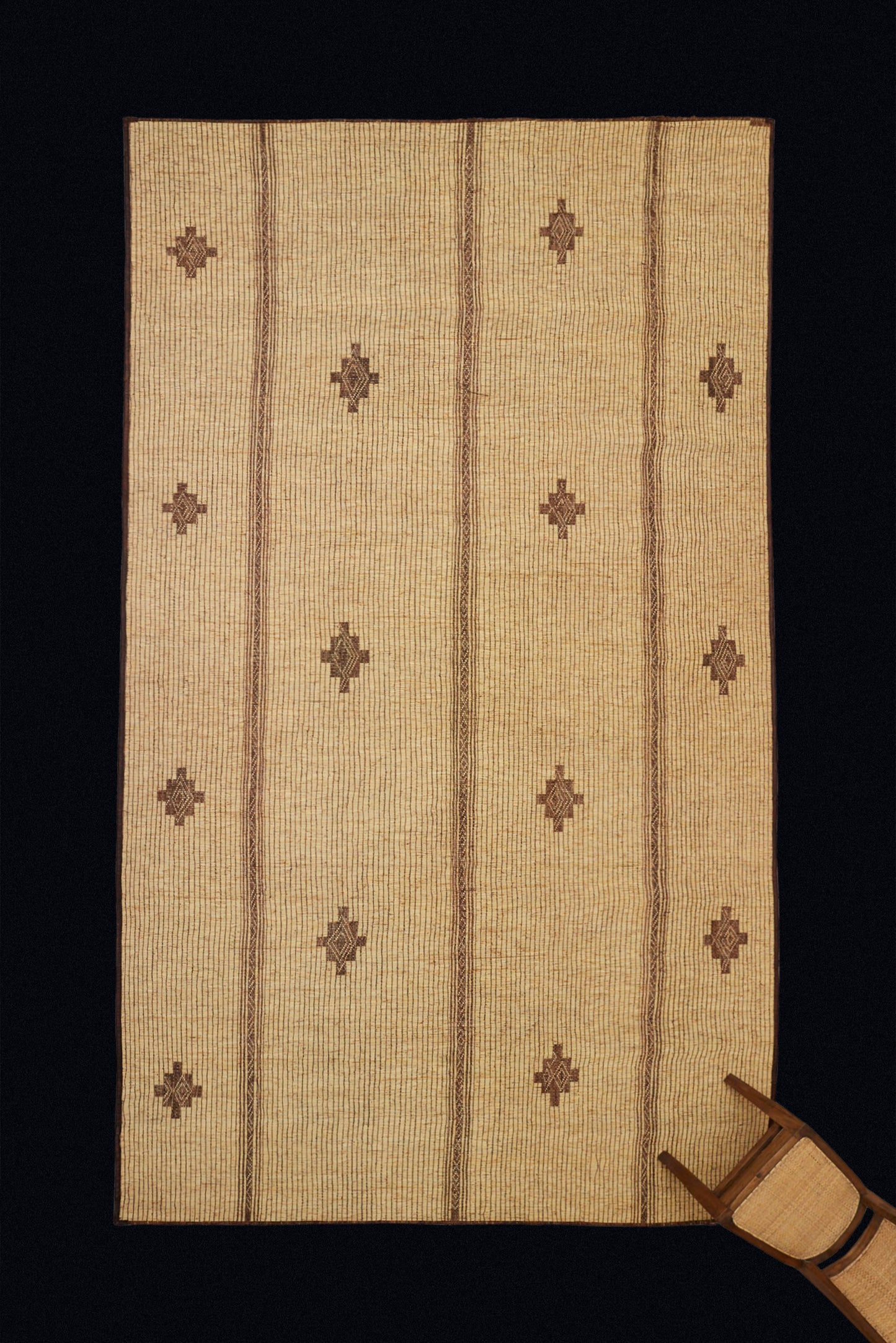 Large Light Colored Tuareg with Simple Field of Stepped Diamonds (8' 1" x 15' 6")