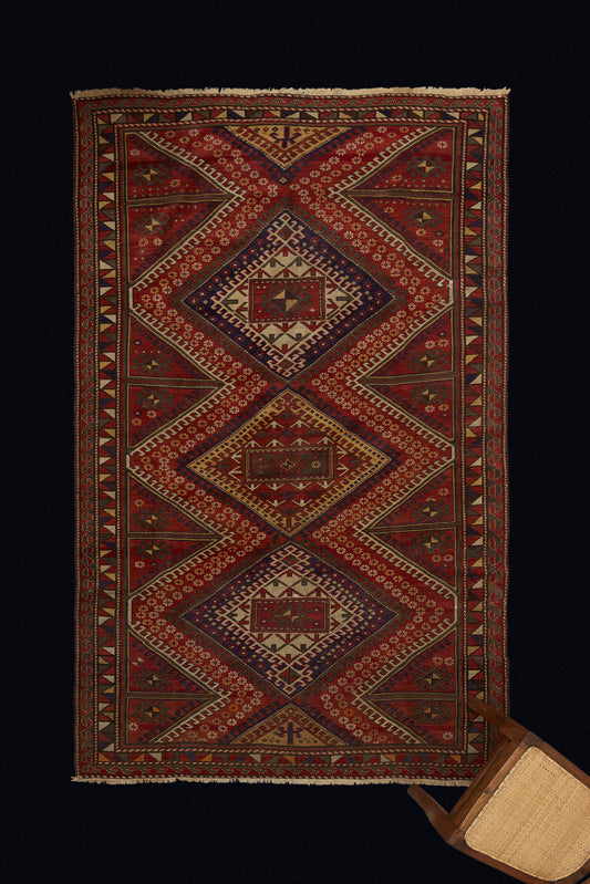 Kars Carpet (5' 3.5" x 8' 7")