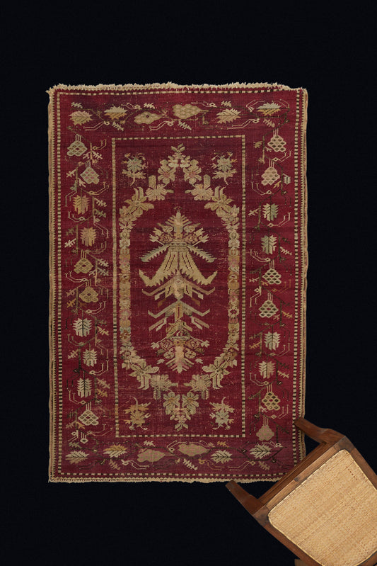 Gordes Carpet ( 3' 7" x 5' 7")