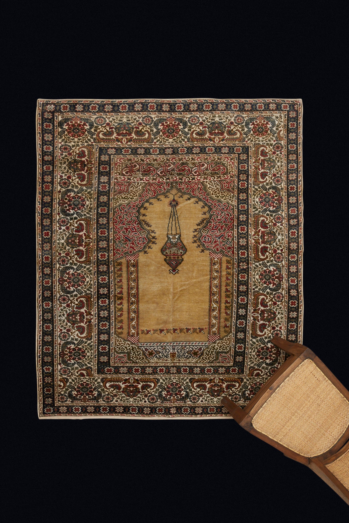 Bandirma* Carpet from the 1920s-1930s (4' 5" x 5'5")