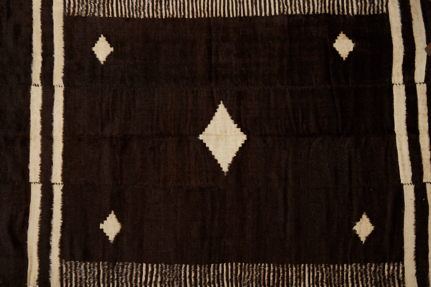 Sert Carpet (4' 5" x 6' 8")