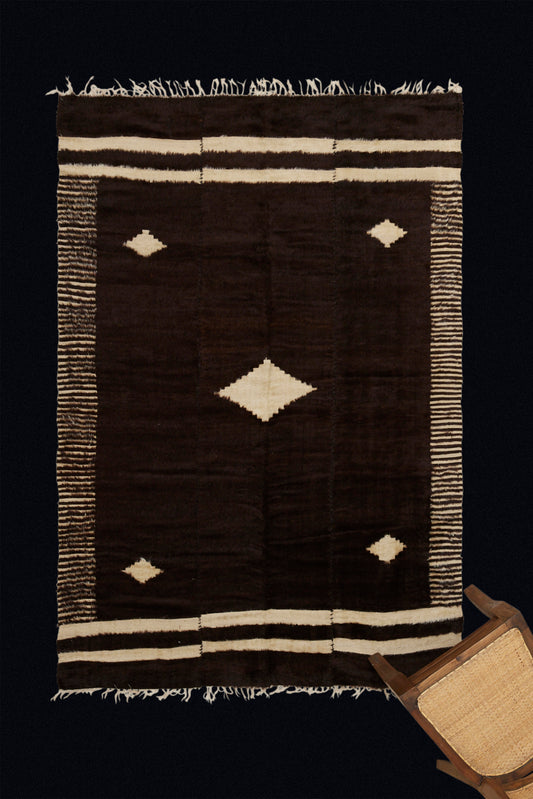 Sert Carpet (4' 5" x 6' 8")