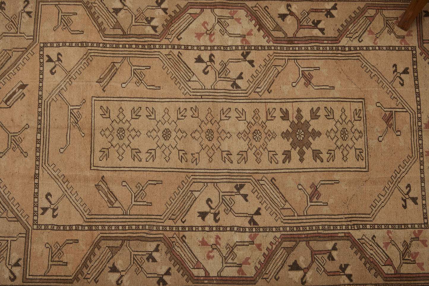 Milas Carpet (4' x 6' 5")