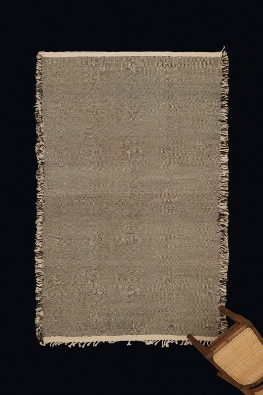 Charcoal and Cream Diamond Centered Zenefi Carpet (5'3" x 8' 9")