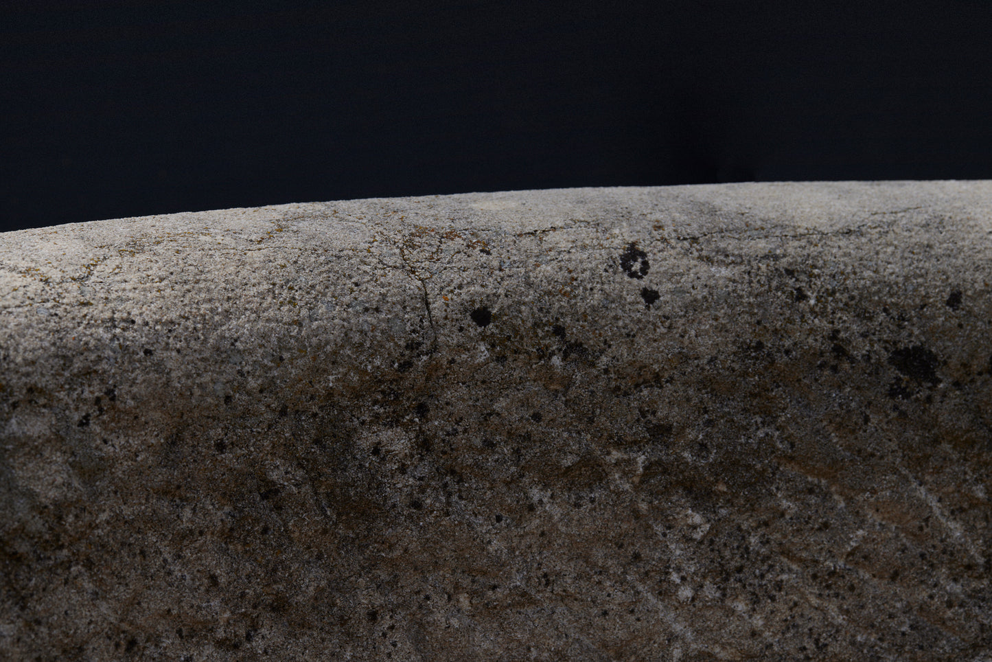 Late 18th to Early 19th Century Large Carved French Limestone Oval Shaped Garden Urn