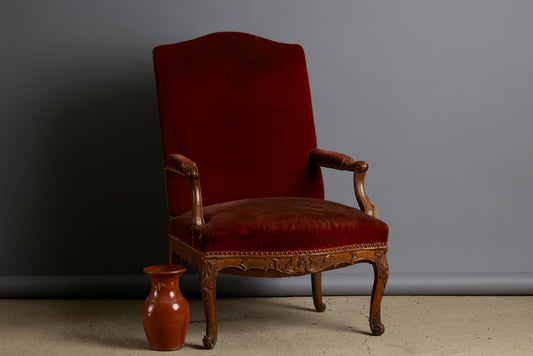 Early 18th Century French Régence Armchair Covered in Old Italian Silk Velvet ca 1720