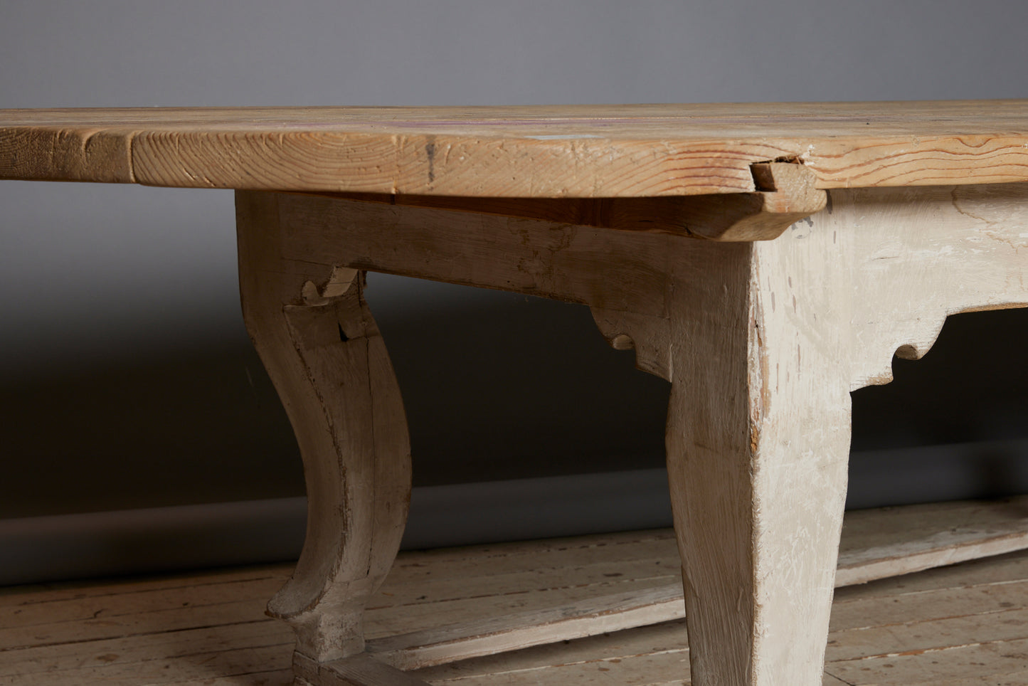oval-top-table