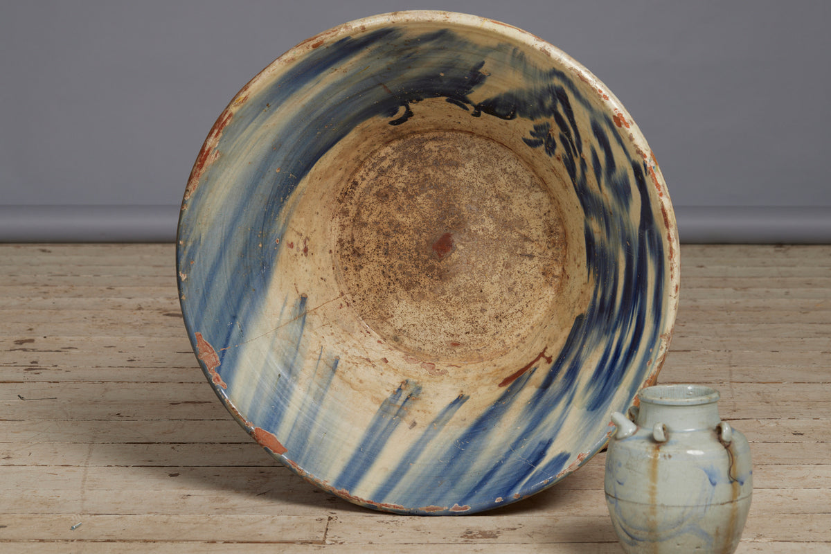Unusual 18th Cent. Spanish Lebrillo Bowl with a Blue and Cream Fiance Decoration