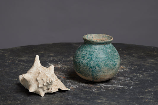 Small Pebble Shaped Pot