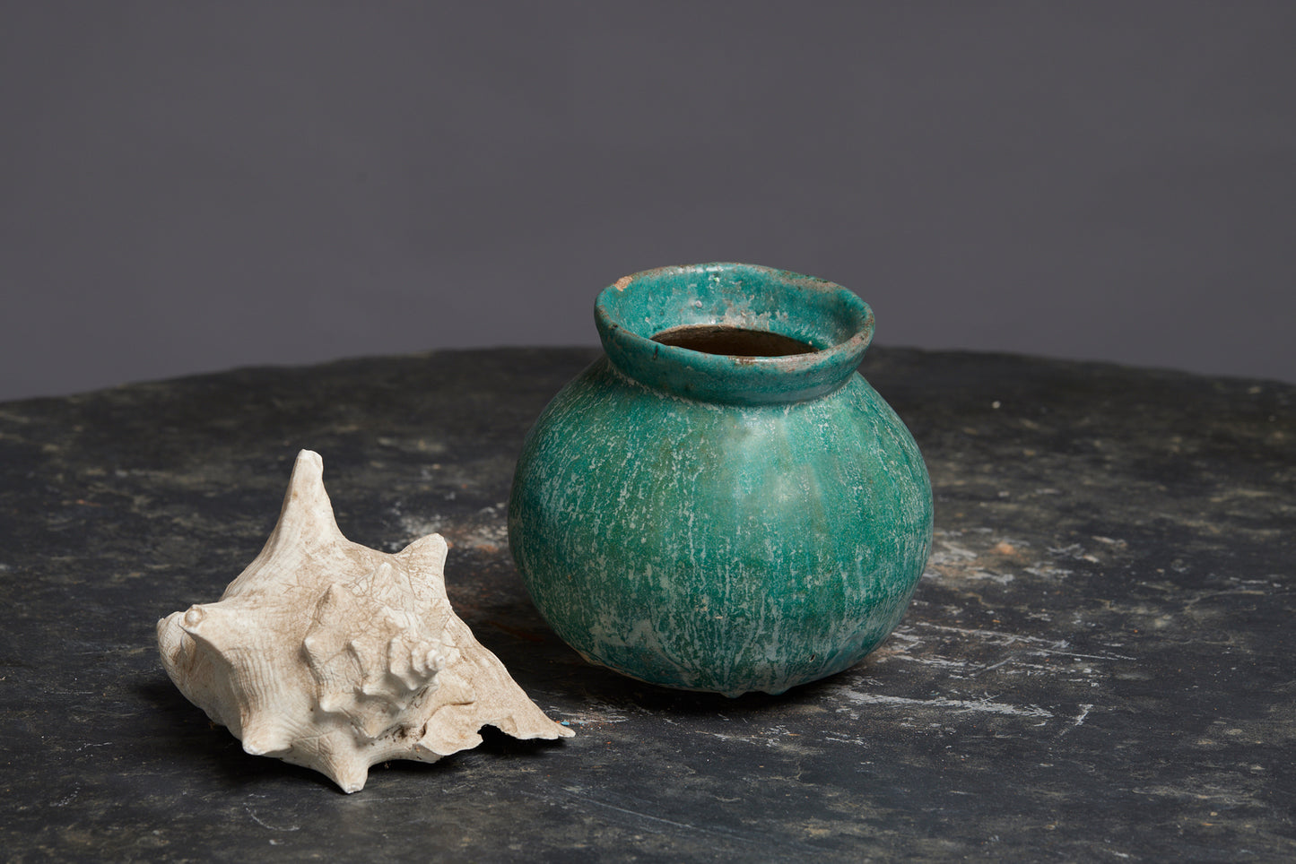 Small Pebble Shaped Pot