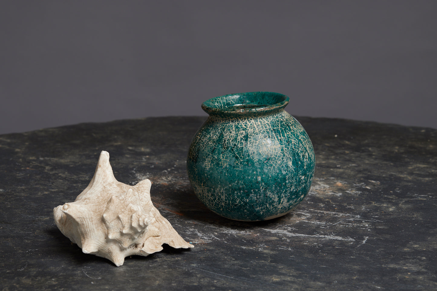 Small Pebble Shaped Pot