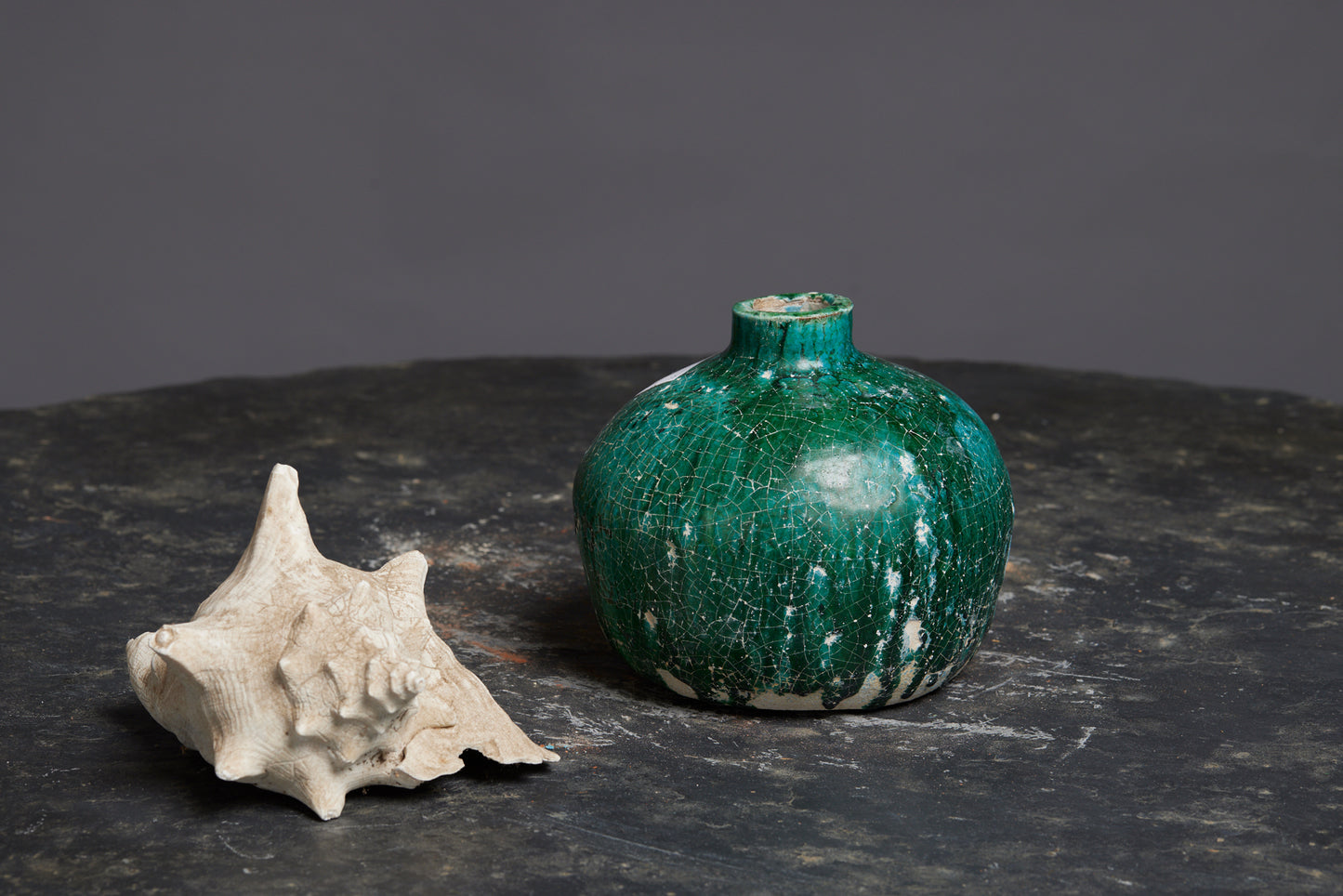 Squat Shaped Green Borneo Pot
