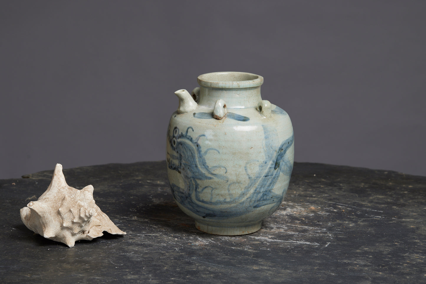 Ming Swatow Water Jar with a Beatiful Underglaze Dragon  Decoration