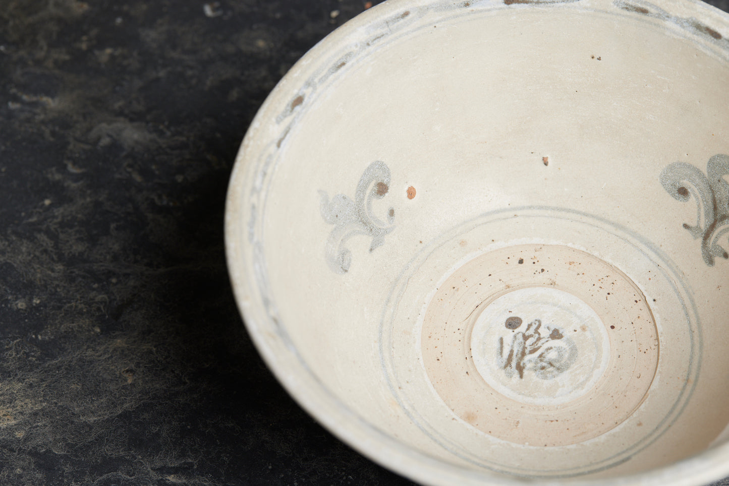 Unusual Blue and White Decorated Vietnamese Shipwreck Bowl