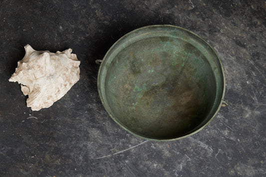 Early 18th Cent. Double Handle Bowl with a Round Bottom