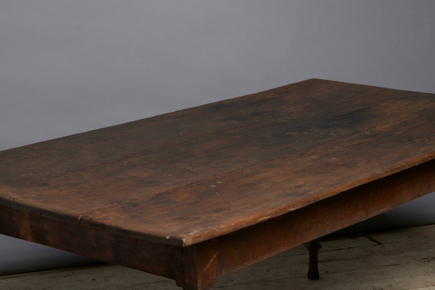 Mid 19th Century Teak Dining Table with Turned Legs from Java