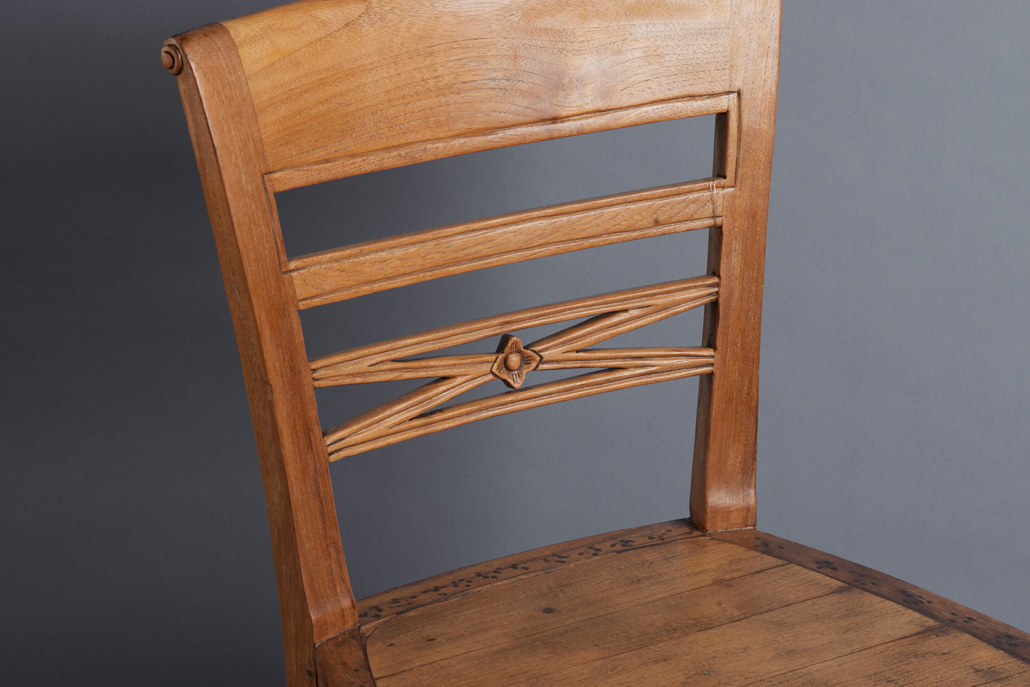 Classic Raffles Side Chair in Natural Finish