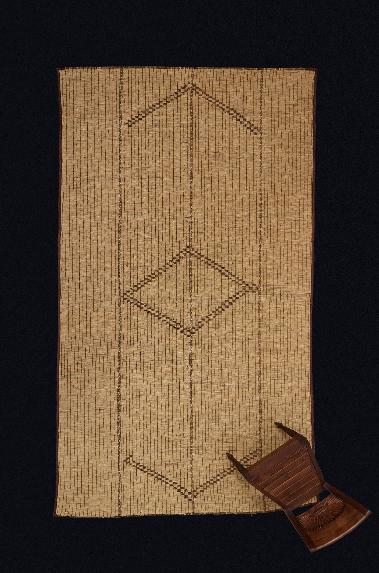 Light Colored Tuareg with a Central Diamond Flanked by a Pair of Half Brackets on an Open Field (6'9" x 13'5")