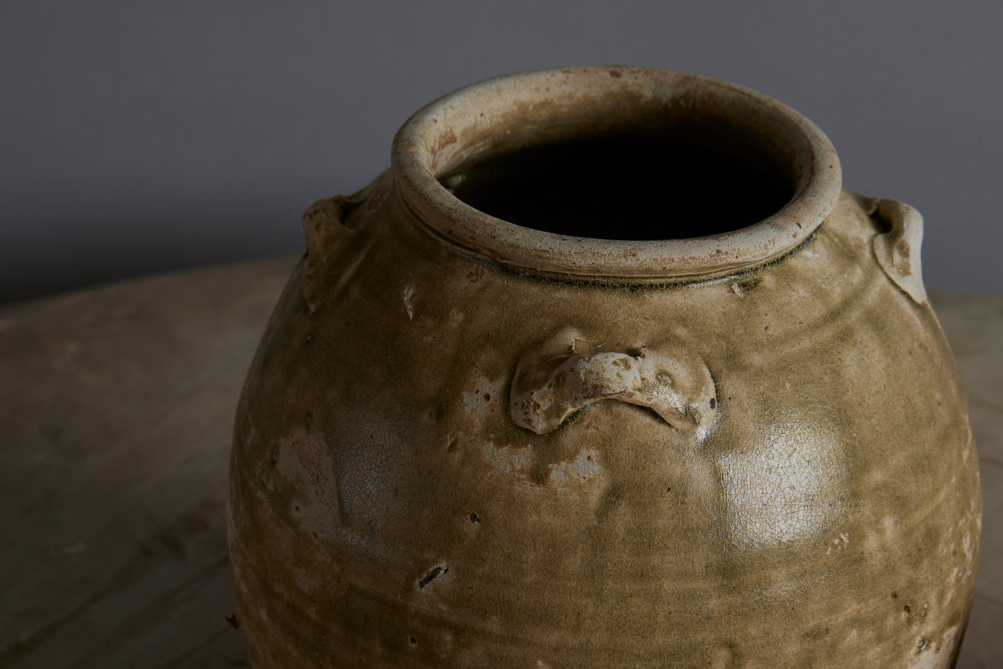 Spatterware Yue Wei Storage Jar from a Shipwreck off the Coast of Java