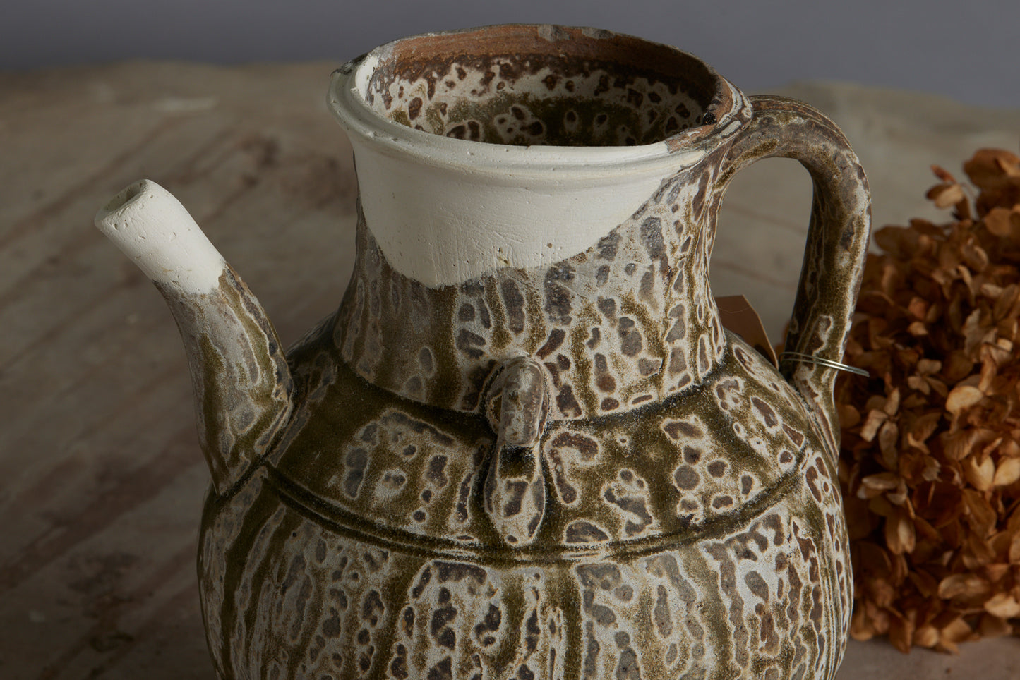yue-wei-teapot