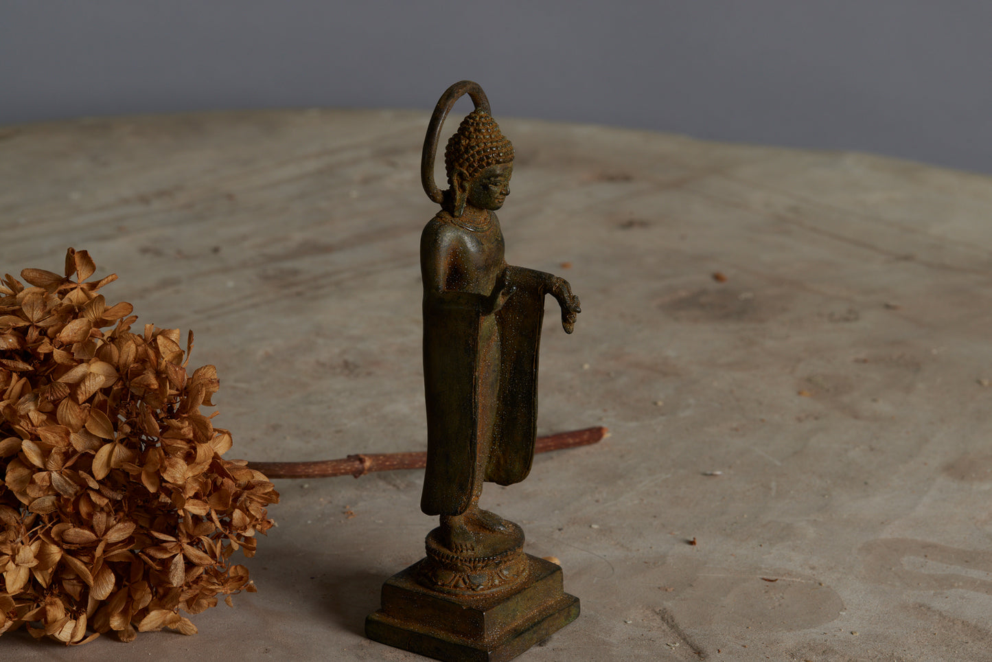 buddha-with-halo