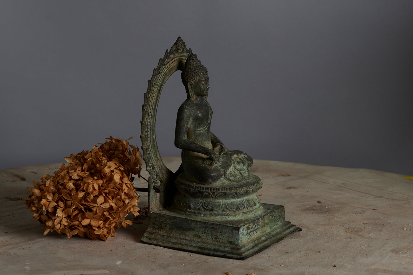buddha-with-halo