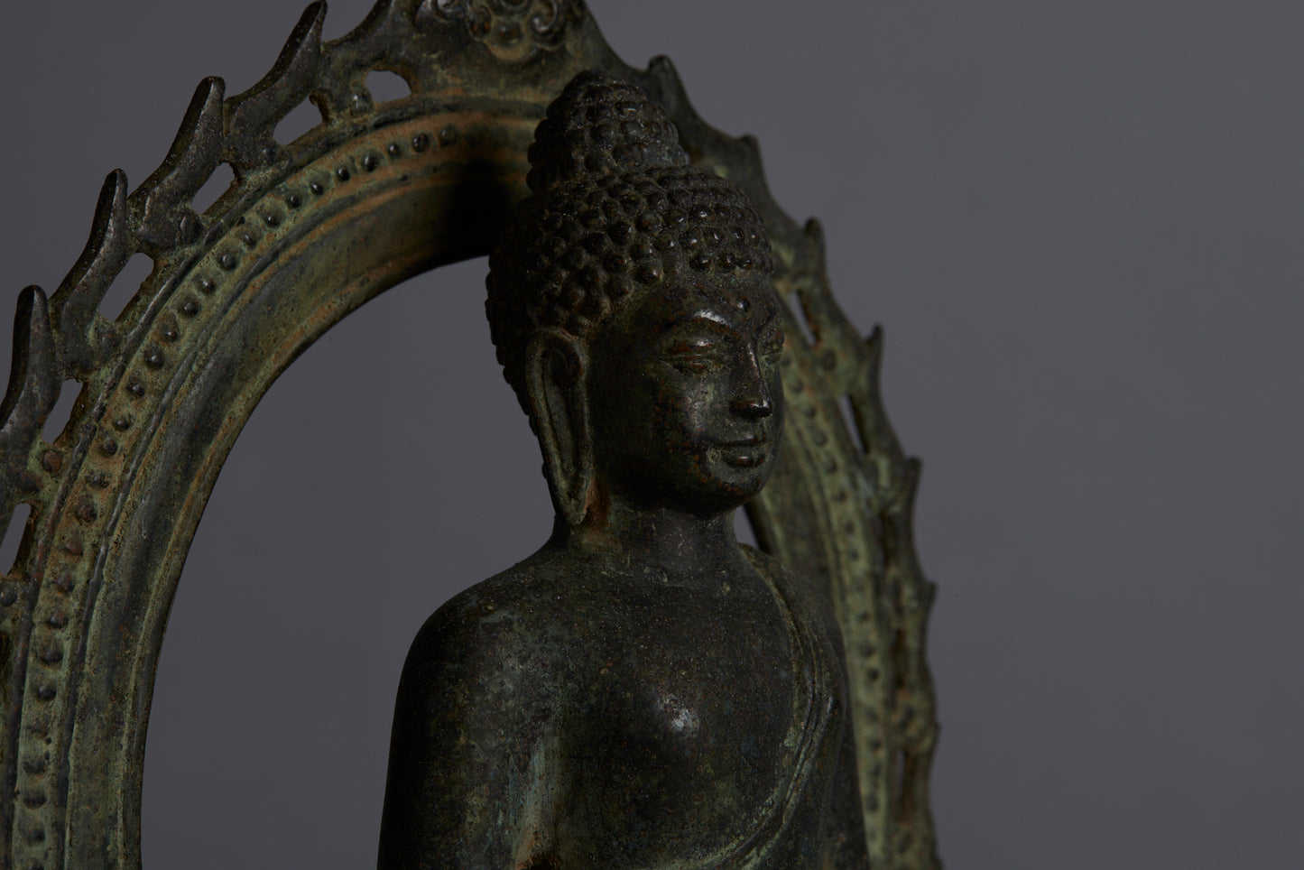 buddha-with-halo