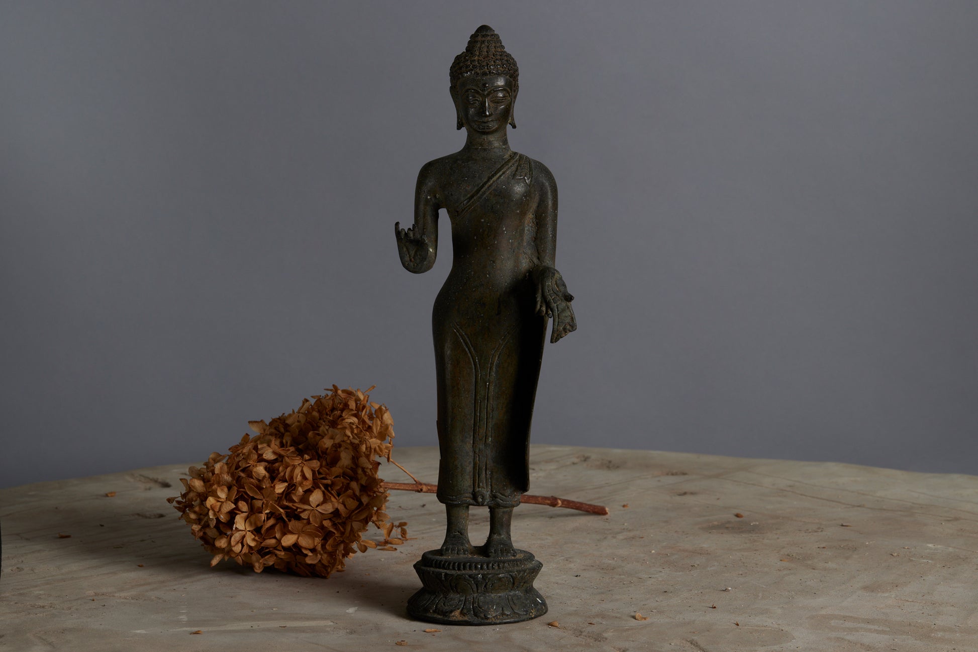 buddha-with-lotus-base