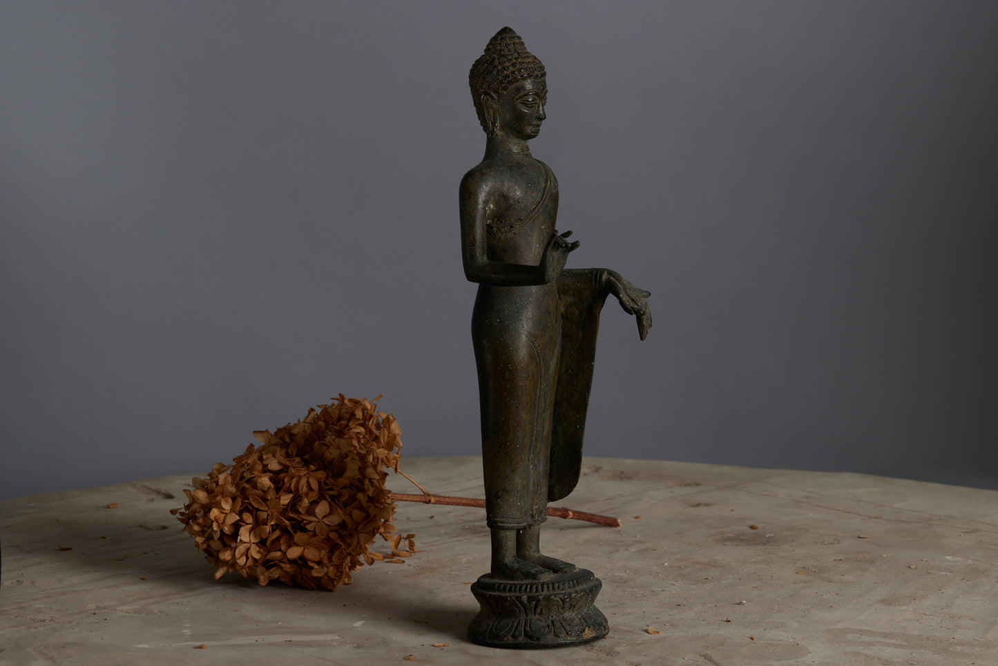 buddha-with-lotus-base