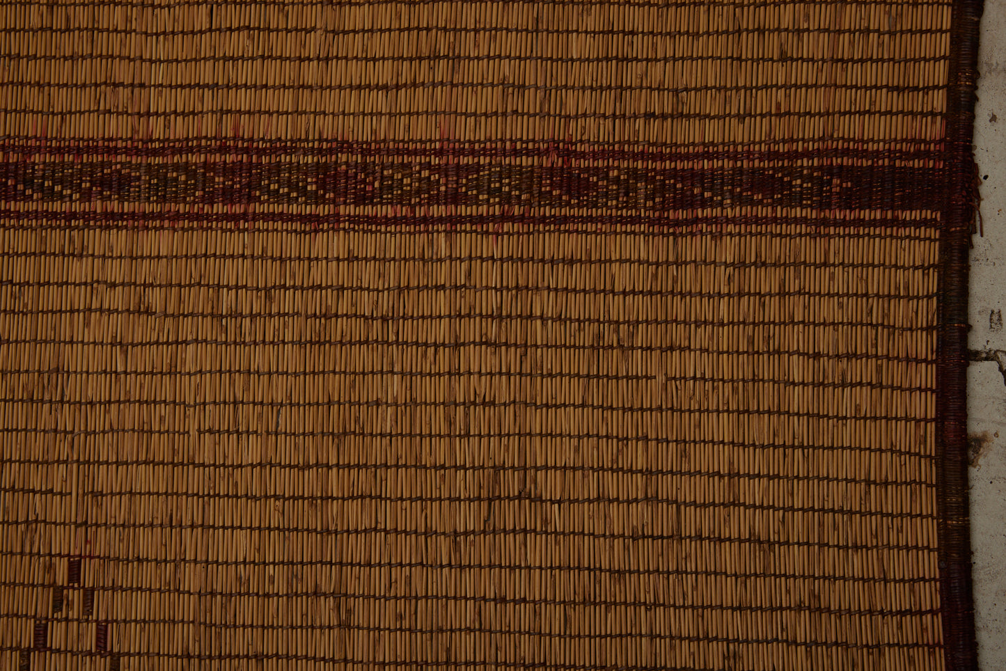 Large Simple Patterned Early Tuareg with a Field of Floating Diamonds ............... (8'2" x 15'7")