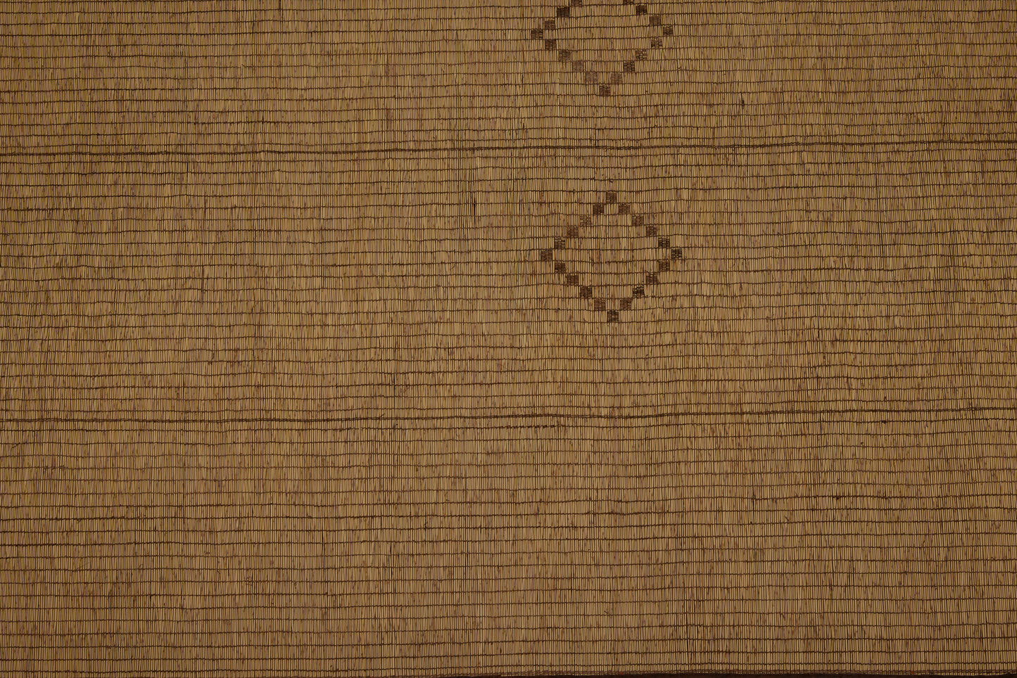 Light Coloured Medium Tuareg Comprising of 6 Stepped Diamonds ............... (6'8''x 15'6'')