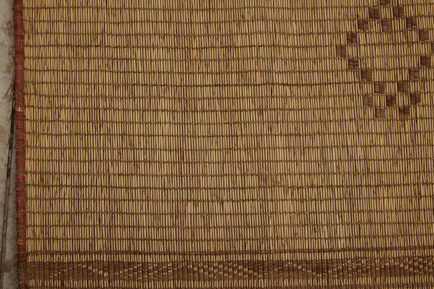 Pale Coloured Tuareg Runner with Simple Bands of Floating Diamonds ............. (4'5" x 16'1")