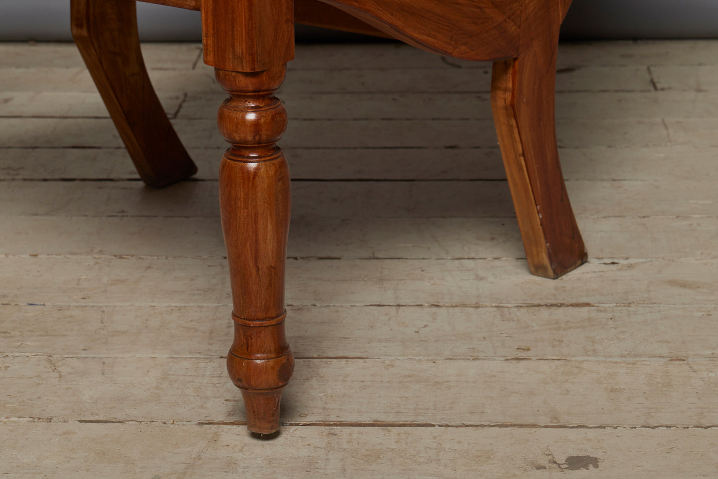Teak Classic Seat Lounge Chair from Java