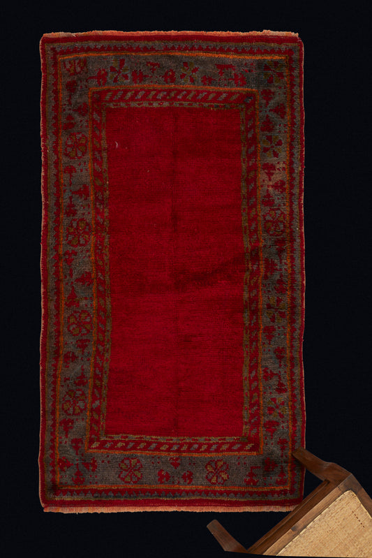 Ruby Colored Oushak (3" x 5' 8")