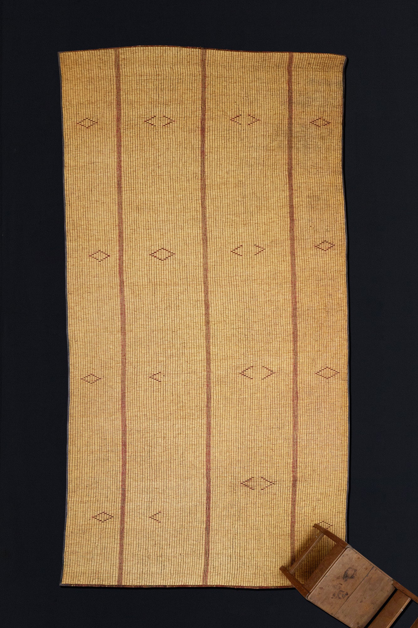 Tuareg Mat with 3 Bands & Diamonds .............. (7' 9'' x 15' 2'')